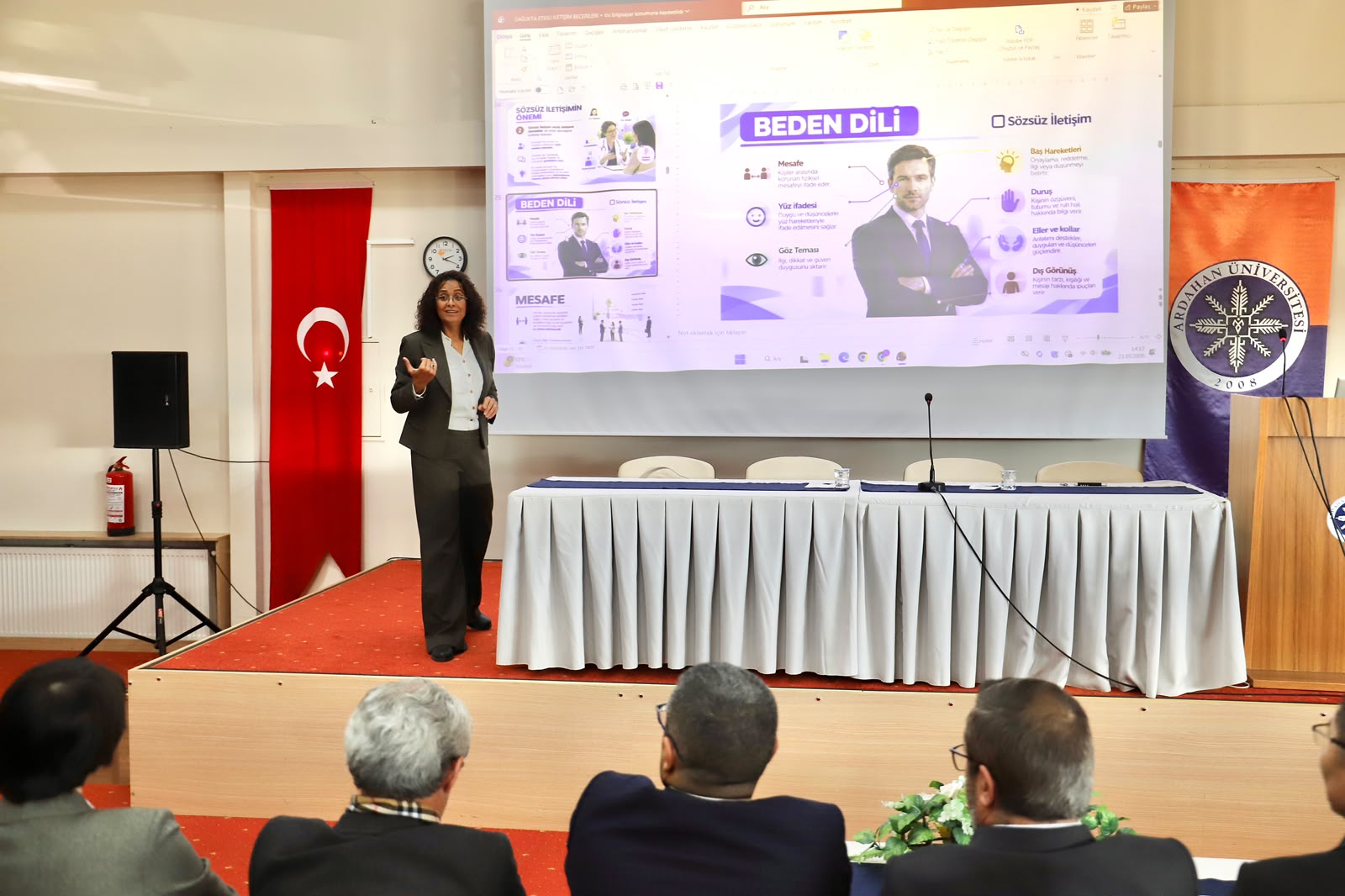 Akademik  ve İdari Personelimize Yönelik "Kurum İçi Etkili İletişim" Konferansı Verildi